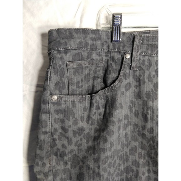 New Directions Leopard Print Gray Curvy Skinny Jean sz 24W - Picture 5 of 16